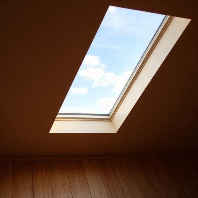 Stogo langai: kodėl verta juos įsirengti?